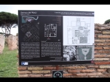 07466 ostia - regio iv - insula iii - domus dei pesci (iv,iii,3) - (via della caupona) - schild - 01-2024.jpg